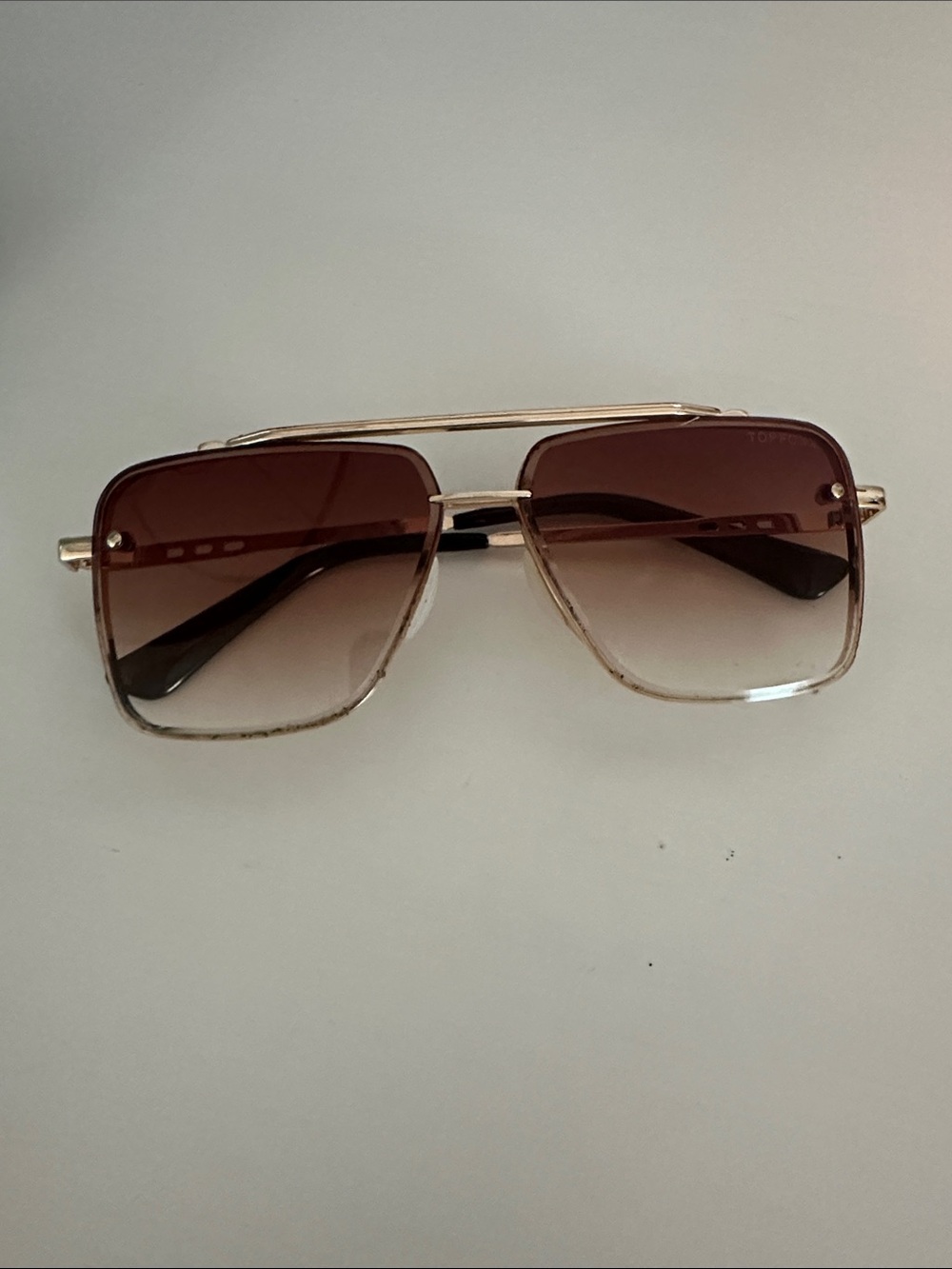 Topfoxx Gold Frame Sunglasses with Brown Gradient Lenses